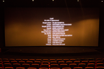 九州酷游国际党委组织召开《长津湖》观影活动